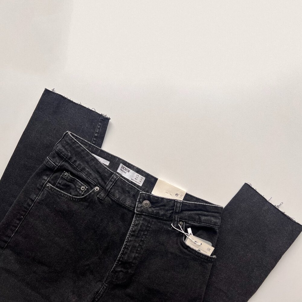 Bershka Black Ankle & Cropped Jeans - Picture 6 of 6